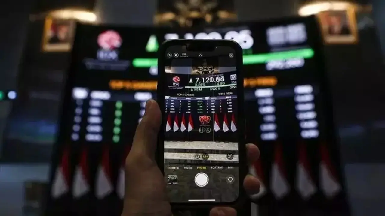Prediksi IHSG Menguat di 9-9, Phintraco Sekuritas Ungkap 6 Saham Potensial