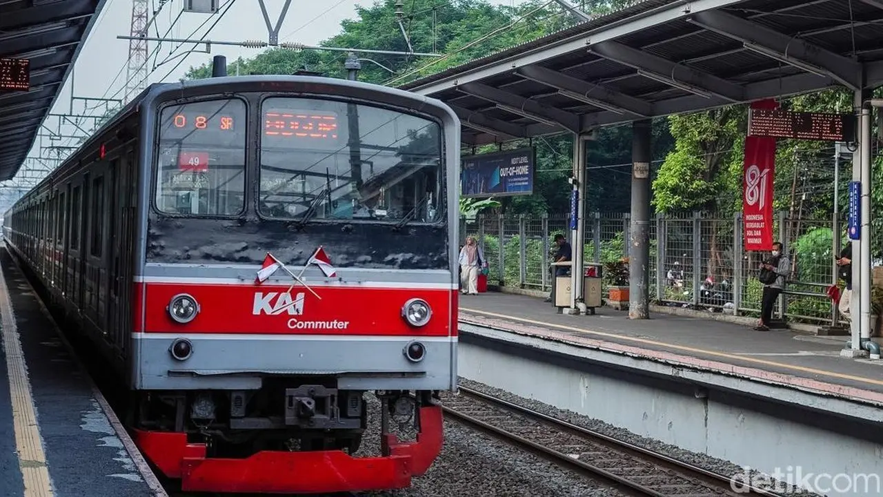 Pria Diduga Gangguan Jiwa Lompat ke Rel Stasiun Tanah Abang, Polisi Koordinasi dengan Rehabilitasi