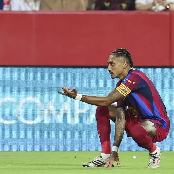 Raphinha Lampaui Messi dengan Hat-trick Sempurna di Laga Barcelona vs Sevilla