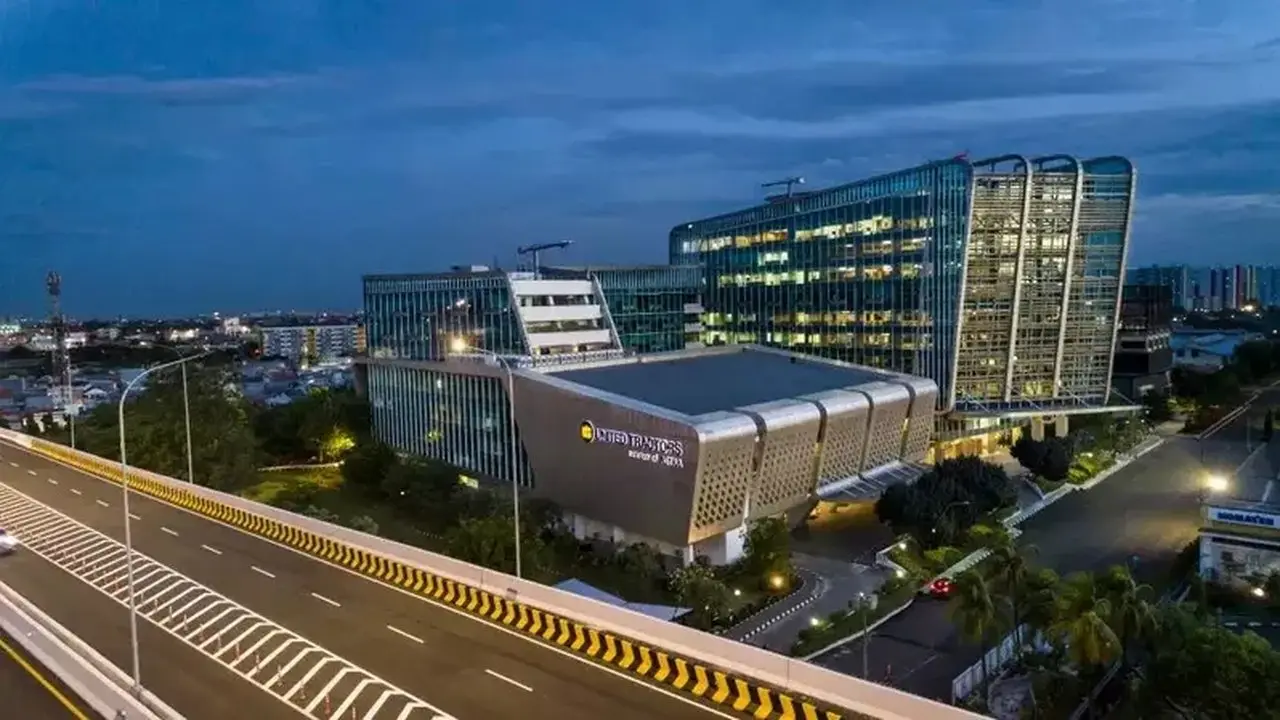 RKAB Batu Bara Tekan Kinerja United Tractors, Laba Bersih Anjlok 48% di Semester I-2026