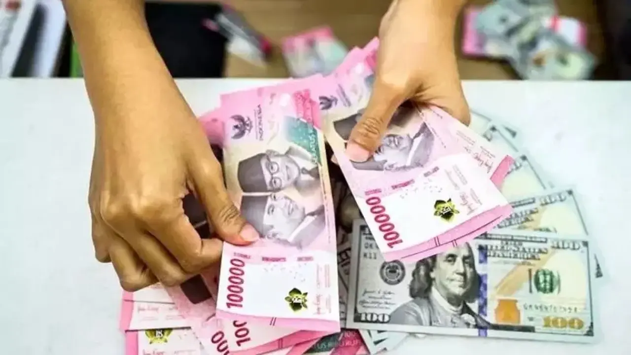 Rupiah Menguat ke Rp 17.632 per Dolar AS di Tengah Ketegangan Global