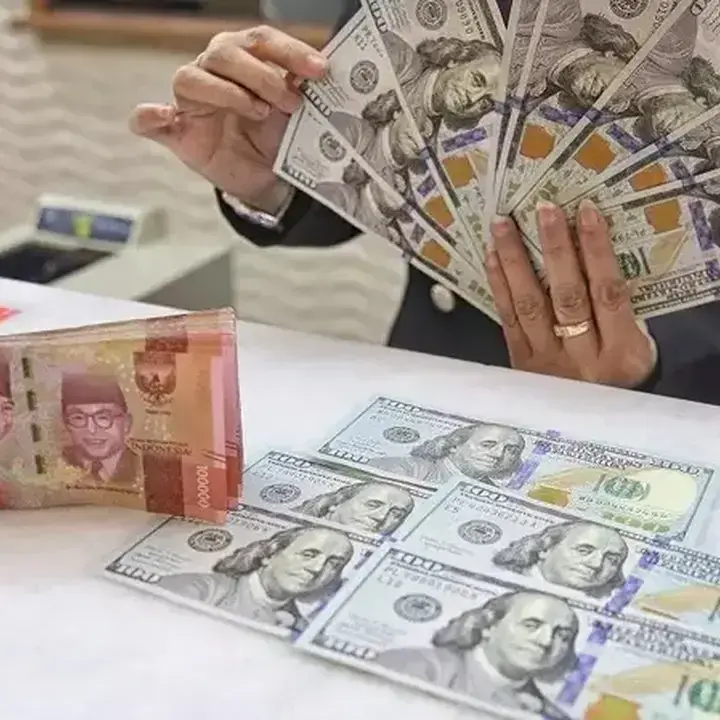 Rupiah Tertekan Konflik Timur Tengah dan Menanti Data Ekonomi AS