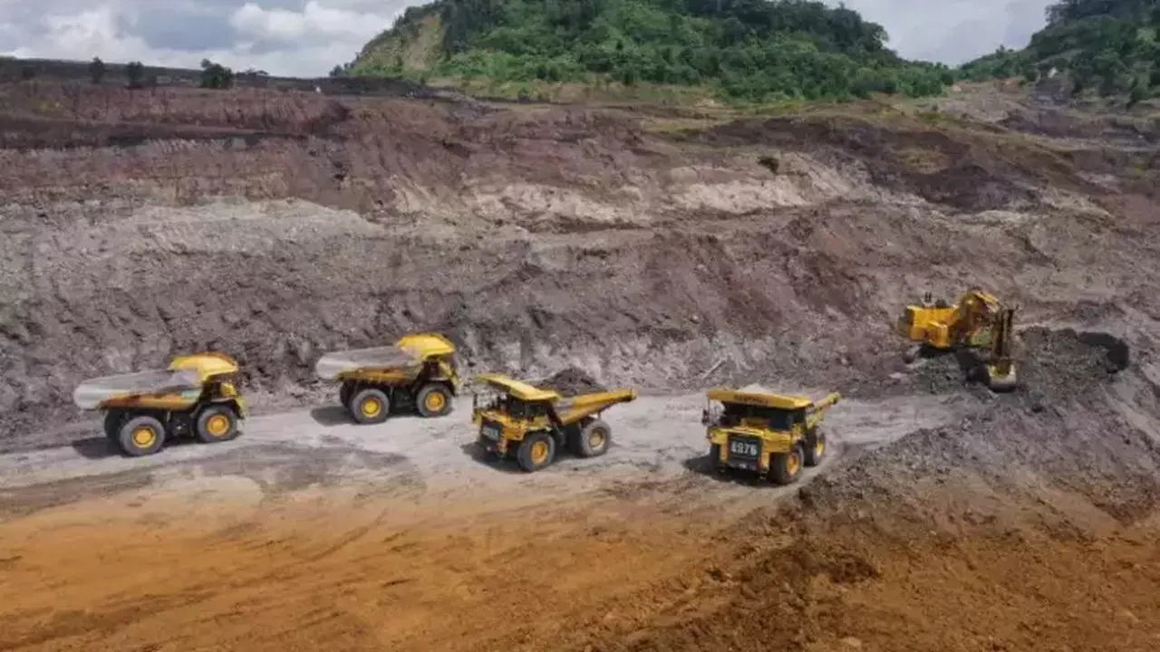 Saham PTBA Melonjak di Tengah Aktivitas Borong Asing dan Kinerja Keuangan Positif