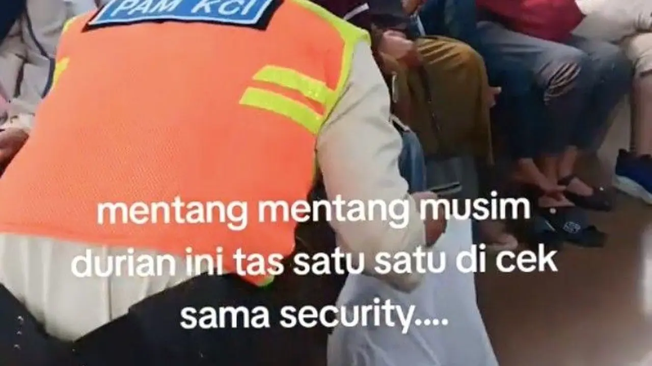 Satwa Liar dan Benda Berbahaya Dilarang, Penumpang KRL Terjaring Razia Durian