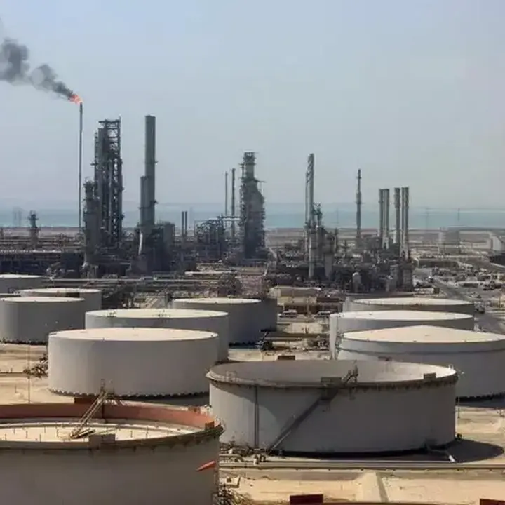 Serangan Houthi ke Fasilitas Energi Arab Saudi Dongkrak Harga Minyak Dunia ke Level Tertinggi Enam Pekan