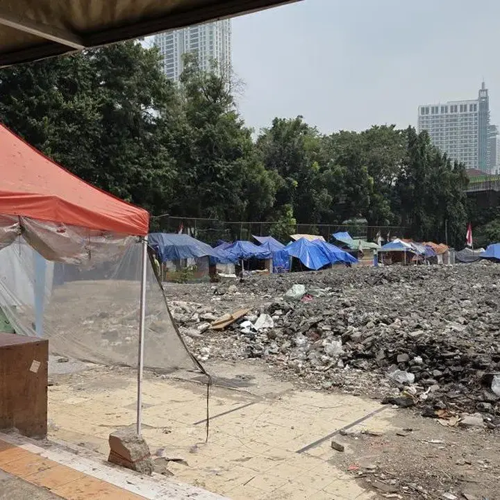 Setahun Pascabencana, Pedagang Pasar Taman Puring Bertahan di Bawah Tenda