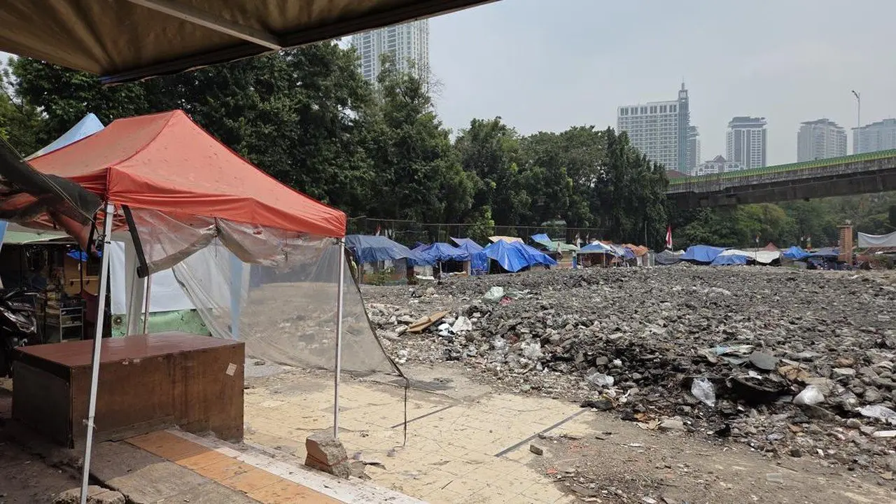 Setahun Pascabencana, Pedagang Pasar Taman Puring Bertahan di Bawah Tenda
