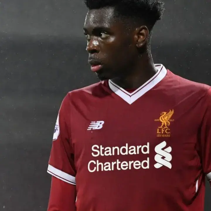 Tanpa Klub, Eks Akademi Liverpool Buka Lowongan Pekerjaan di LinkedIn
