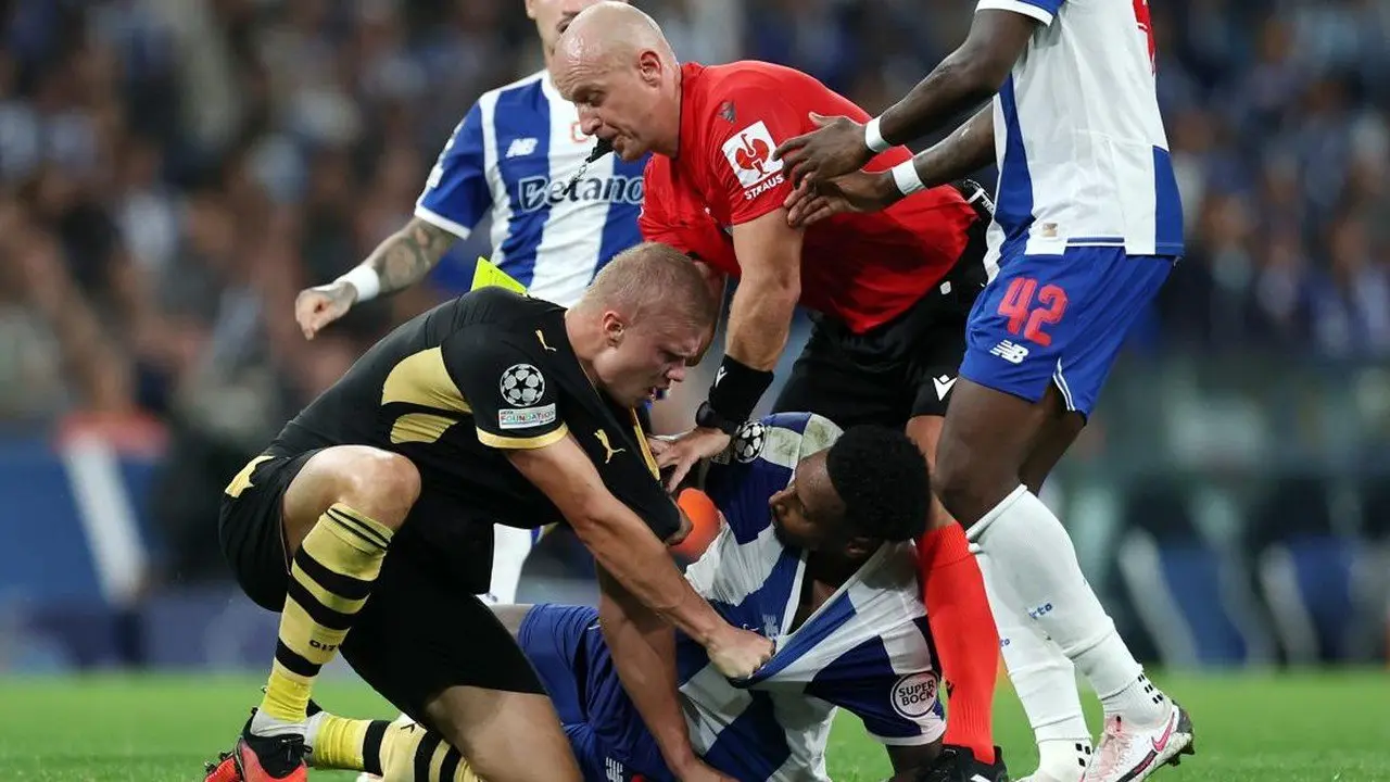 Tensi Memanas: Haaland Adu Jotos dengan Rosario di Laga Porto vs Man City