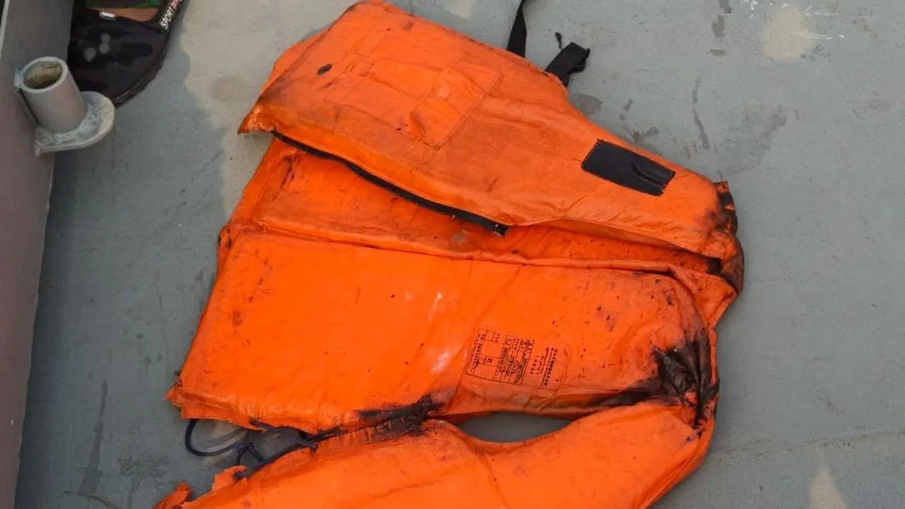 TNI AL Temukan Pelampung dan Botol di Perairan Anyer Saat Pencarian Jurnalis Hilang