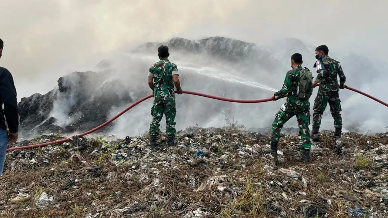 Wabup Bogor Perintahkan Evakuasi Warga dan Pemulung Akibat Kebakaran TPA Galuga