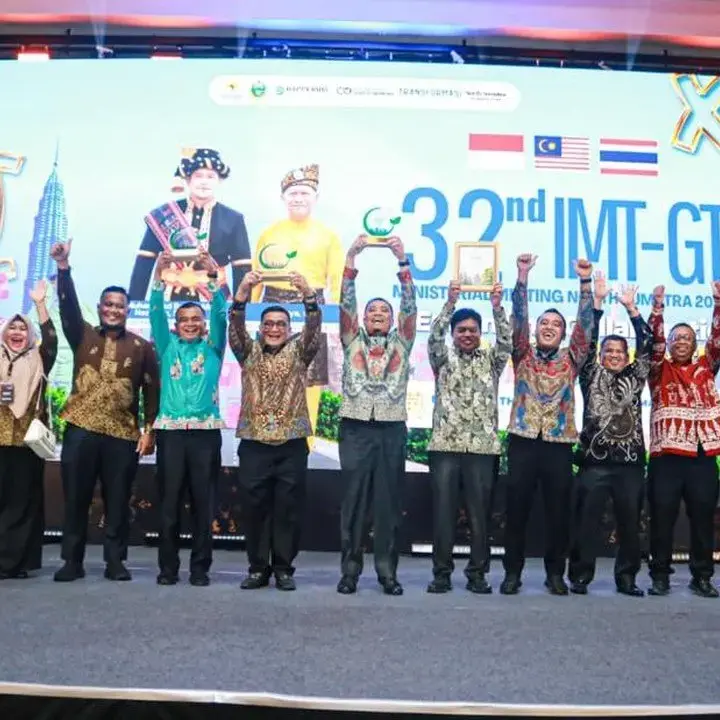 Wali Kota Pekanbaru Borong 4 Penghargaan Internasional IMT-GT Green City Award