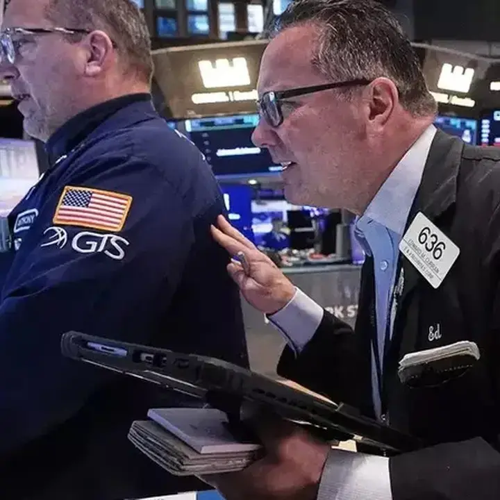 Wall Street Menurun Tiga Hari, Minyak Brent Tembus US$ 101, Imbal Hasil Obligasi AS Meroket