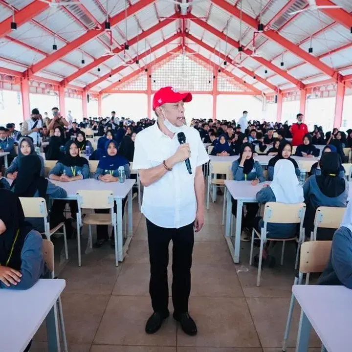 Wamensos Agus Jabo Beri Semangat Siswa Sekolah Rakyat Pandeglang: Kejar Cita-cita Tanpa Rasa Minder