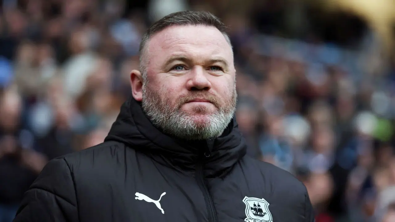 Wayne Rooney Ungkap Keinginan Melatih Manchester United, Akui Peluang Kecil
